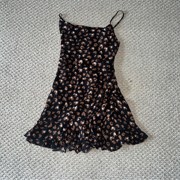 SELFIE LESLIE Hey Girl Ruffle Hem Romper Animal Print SIZE: Medium - Picture 9 of 13